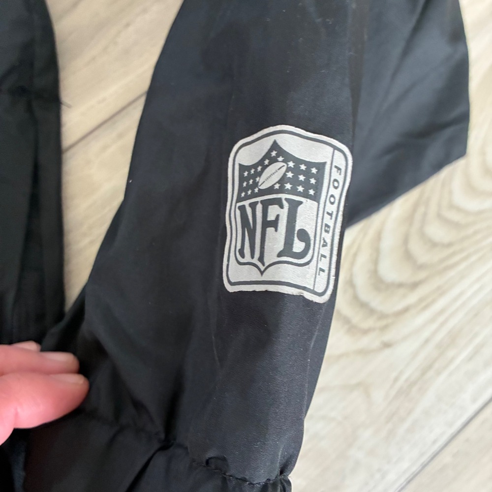 NFL Football Pullover Anorak Hooded Jacket Black Red Logo Men's Medium - Picture 2 of 5